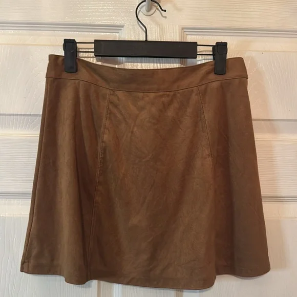 American Eagle Brown Faux Suede Skirt - Picture 3 of 5